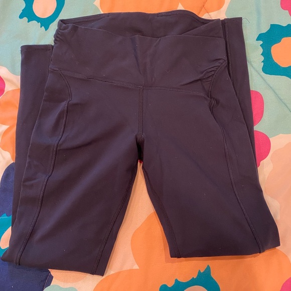 Lululemon leggings size 4 - Picture 2 of 4